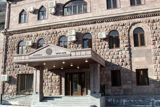 Отель Armenia Nerkʼin Giratʼagh-15